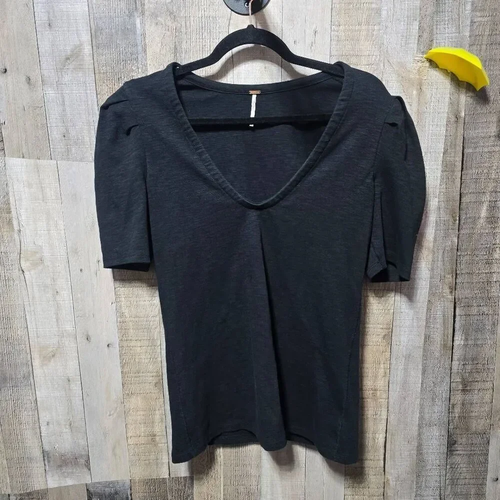 Free People FP Ellery Scoop Neck Shirt Pleated Short Puff Sleeve Blouse Charcoal